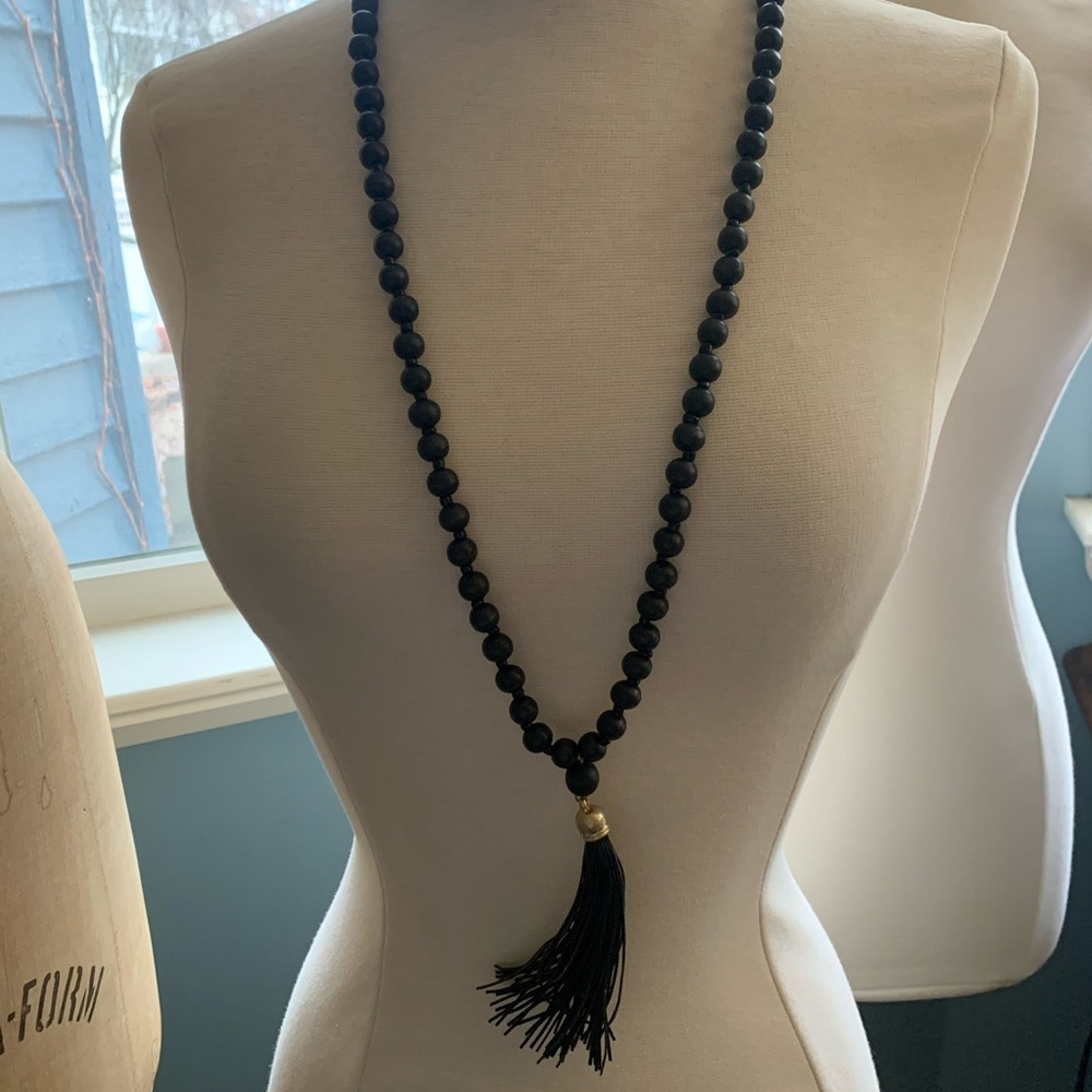 black wooden balls necklace